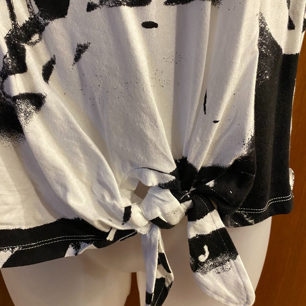 Women's Short Sleeve t-shirt - Picture 2 of 5